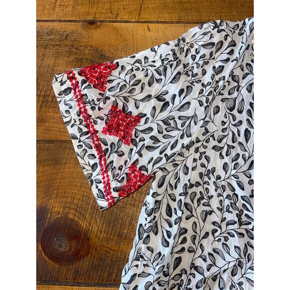 Womens J Jill Black White Red Tassel Embroidered Floral‎ Boho Peasant Top MP - Picture 4 of 9